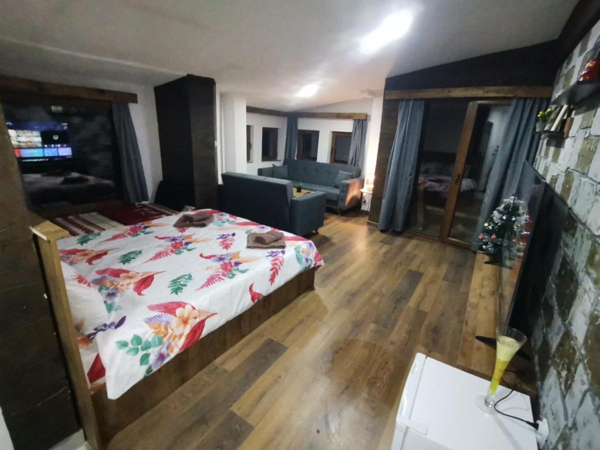 Villa Ana-Mavrovo Ngoại thất bức ảnh